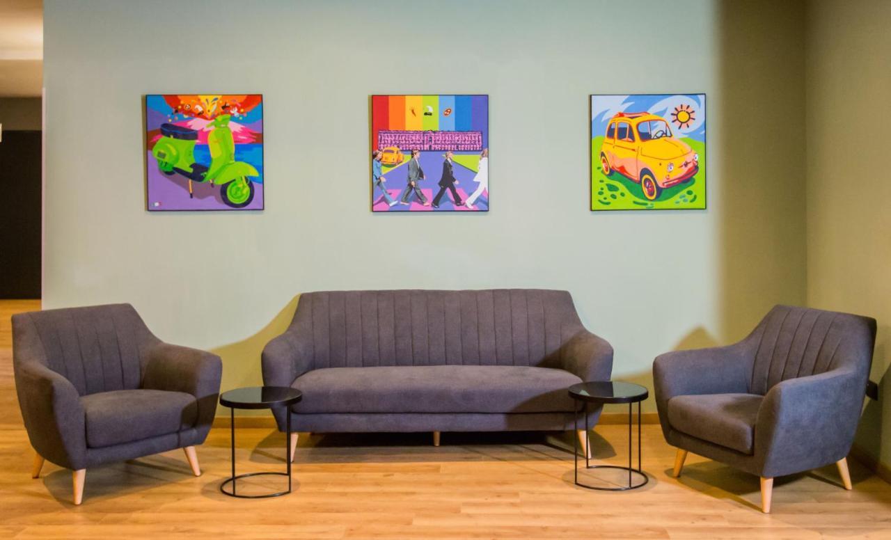 Hotel Europa Art קאסרטה מראה חיצוני תמונה