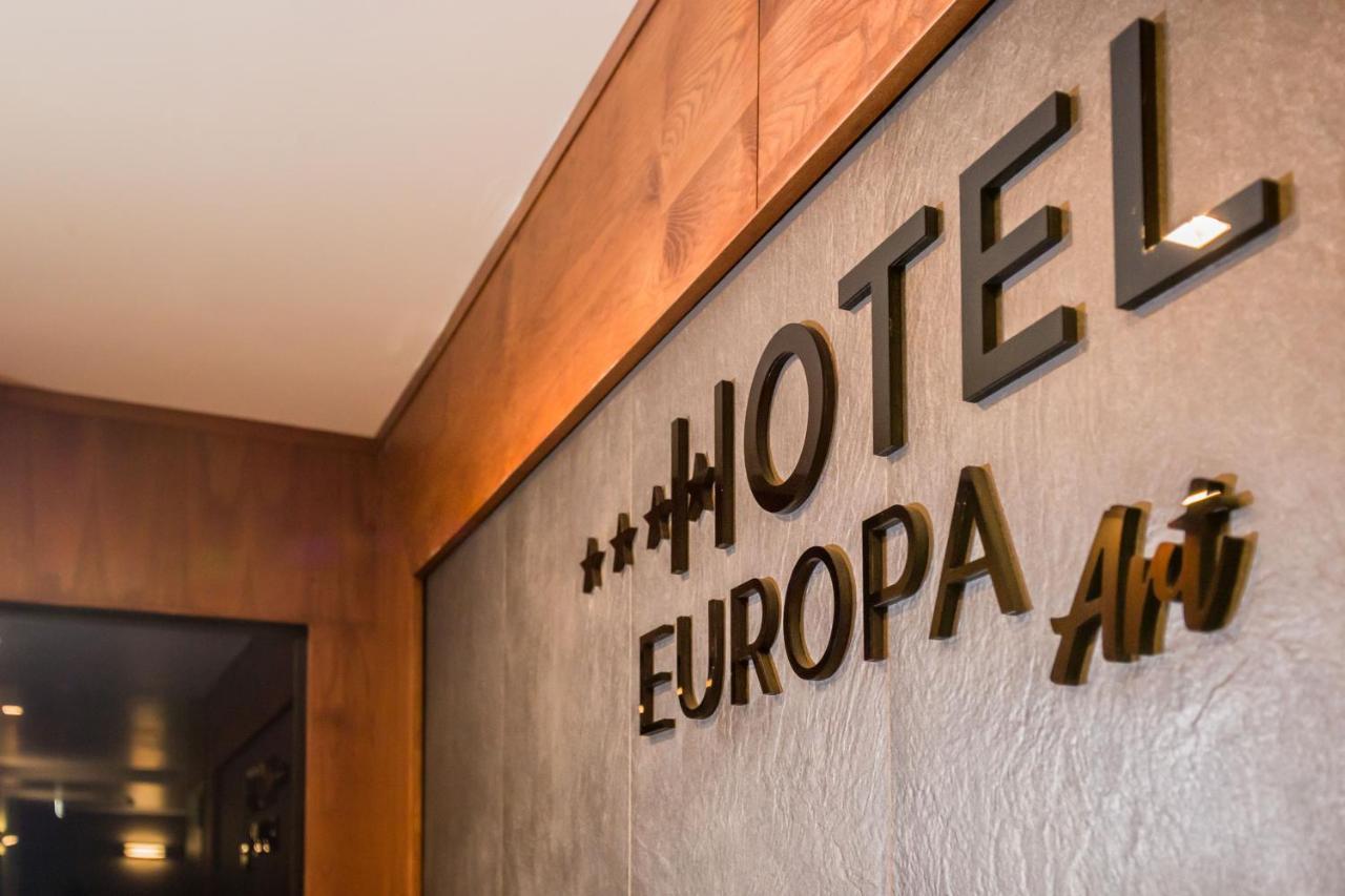 Hotel Europa Art קאסרטה מראה חיצוני תמונה