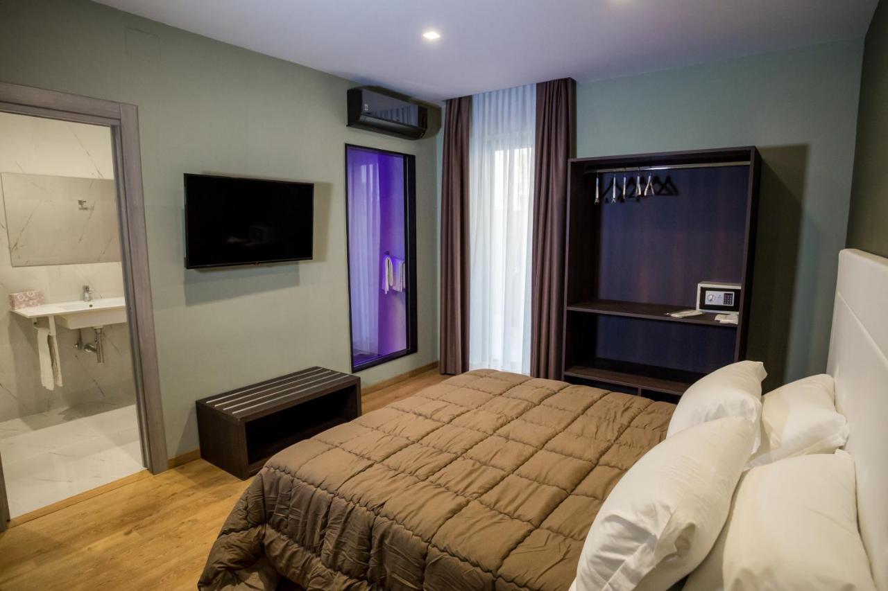 Hotel Europa Art קאסרטה מראה חיצוני תמונה