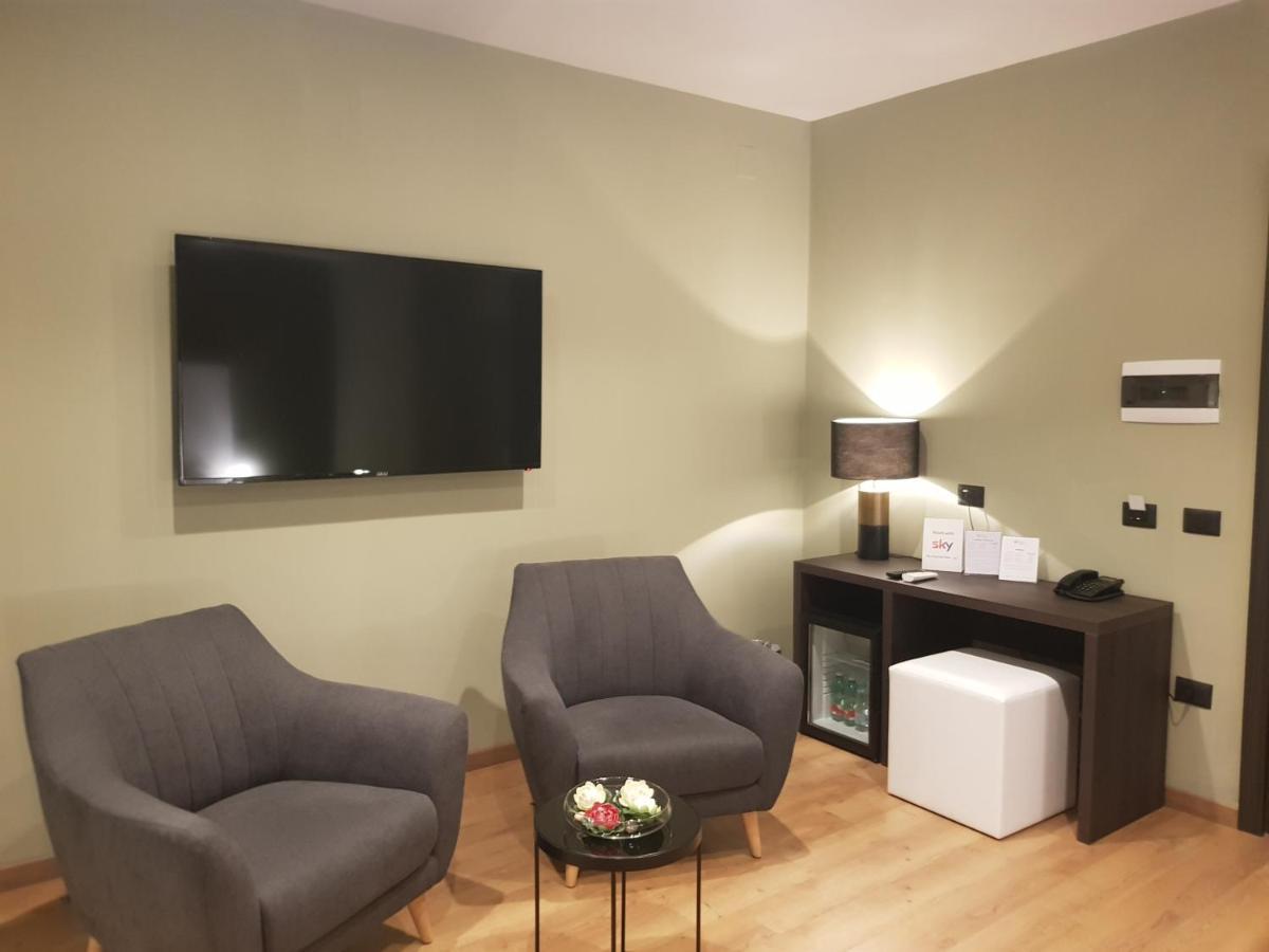Hotel Europa Art קאסרטה מראה חיצוני תמונה