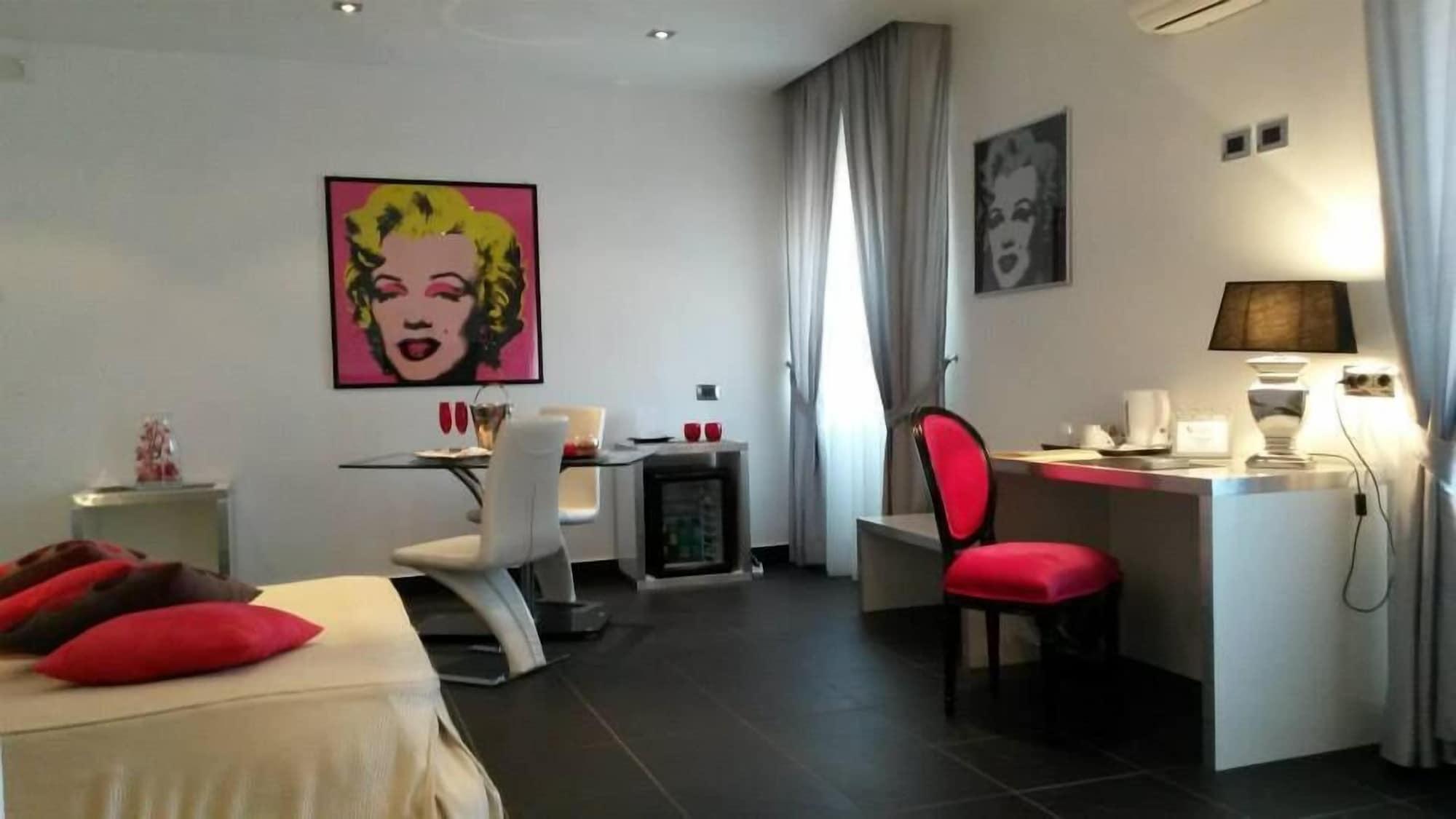 Hotel Europa Art קאסרטה מראה חיצוני תמונה