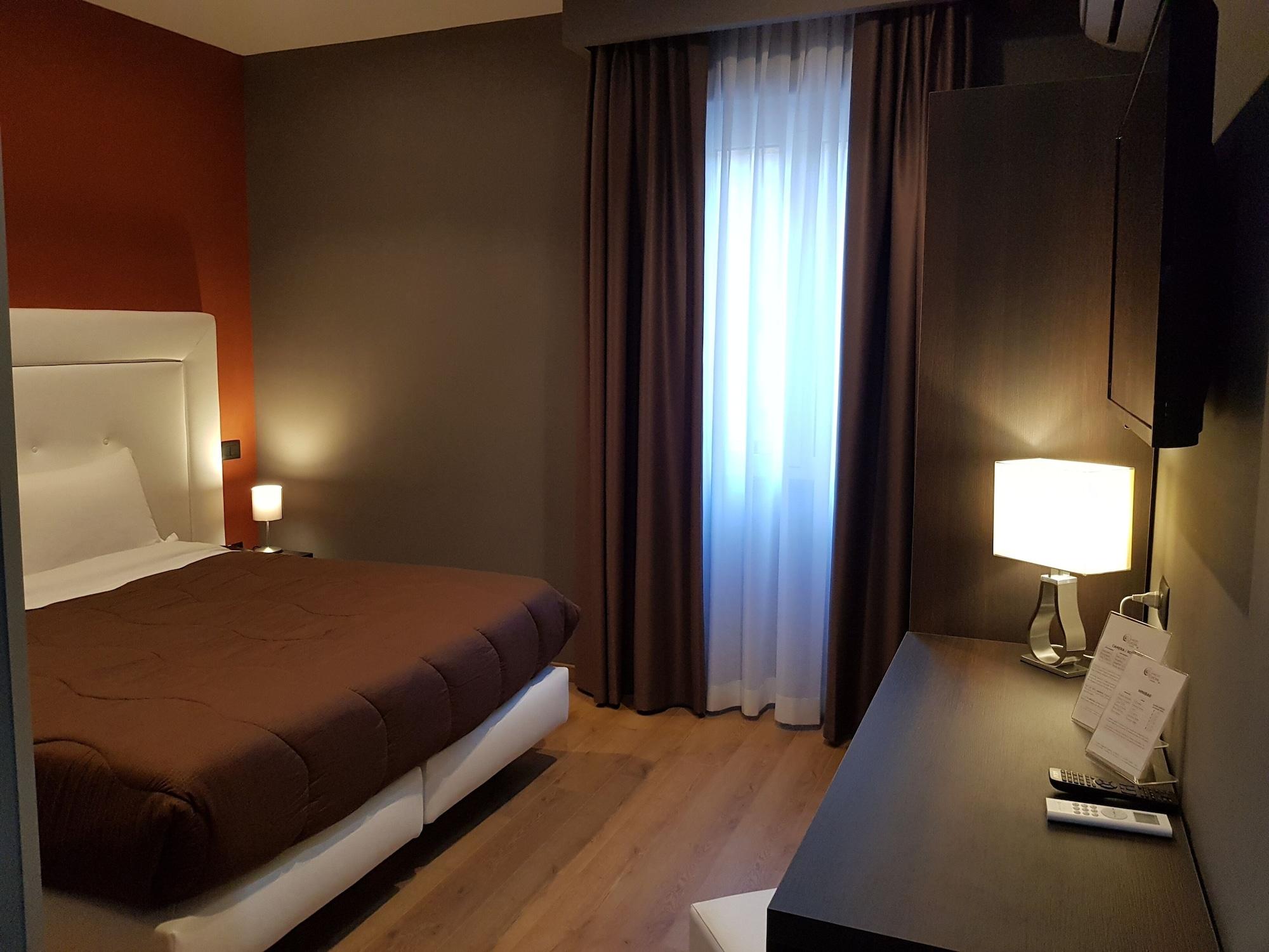 Hotel Europa Art קאסרטה מראה חיצוני תמונה