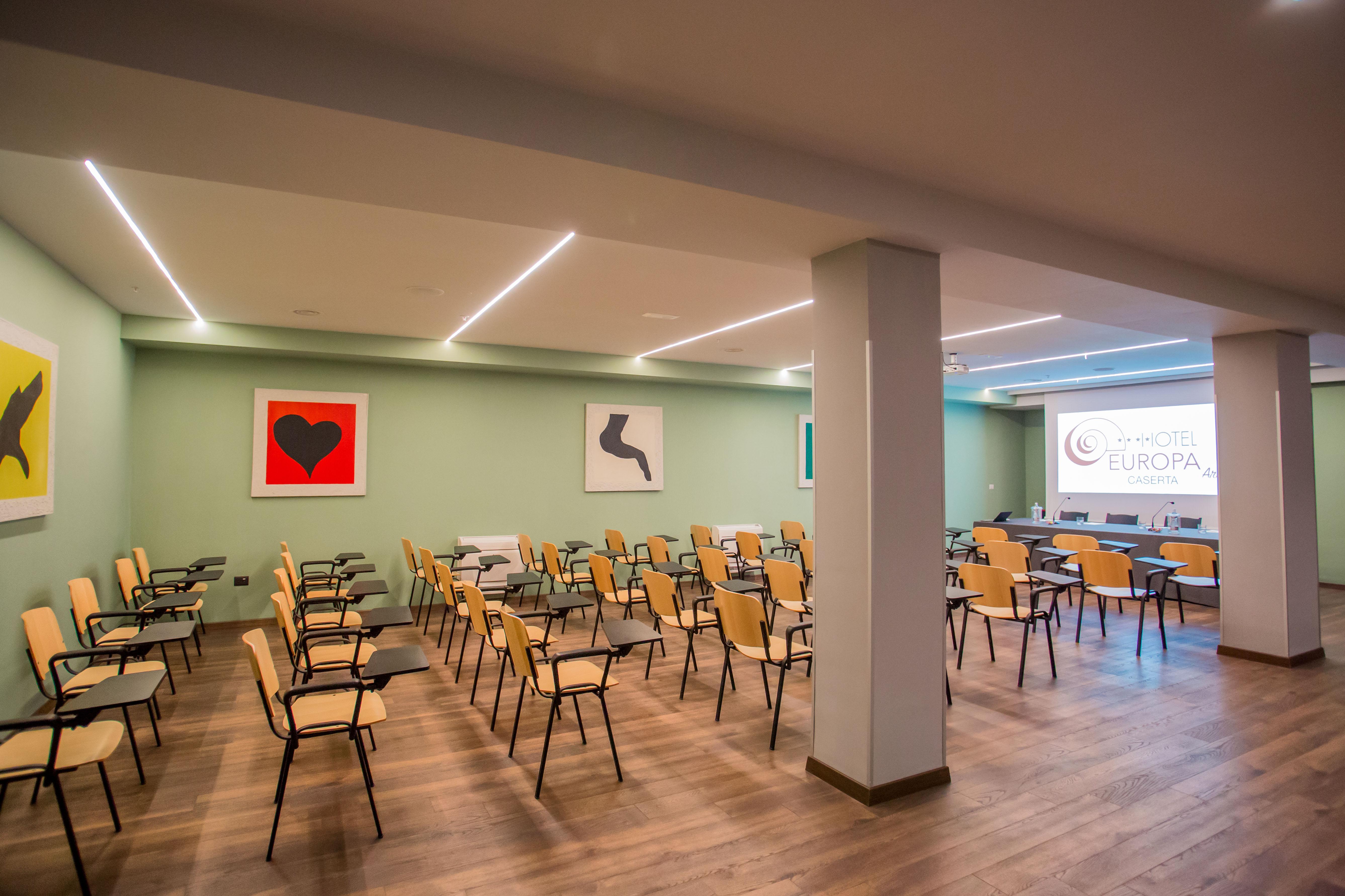 Hotel Europa Art קאסרטה מראה חיצוני תמונה