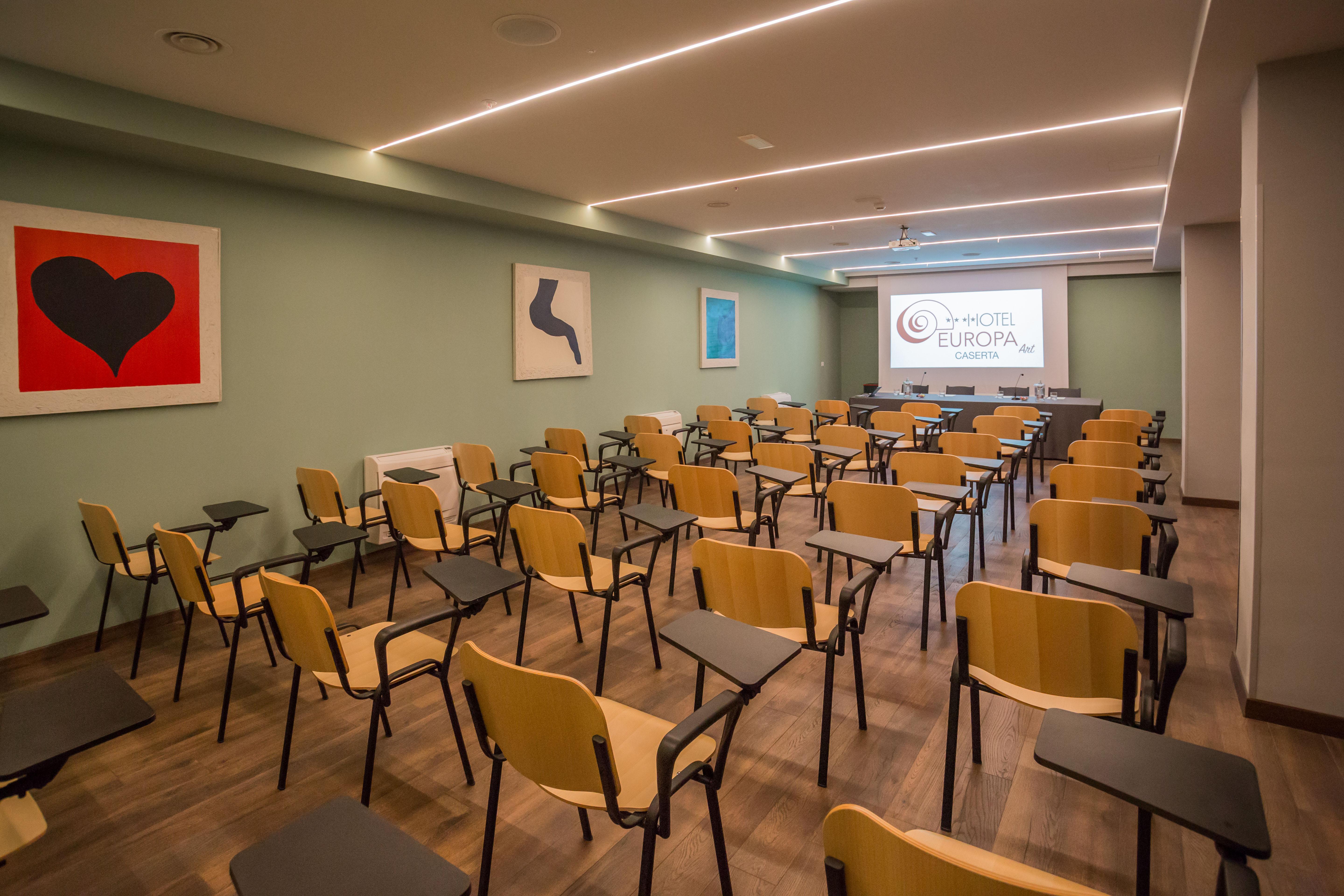 Hotel Europa Art קאסרטה מראה חיצוני תמונה